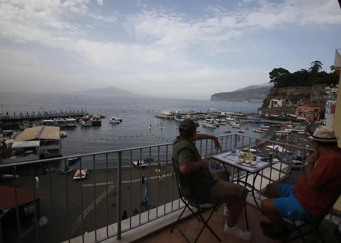 Annare, Casa Al Mare, Casa Al Mare Сорренто