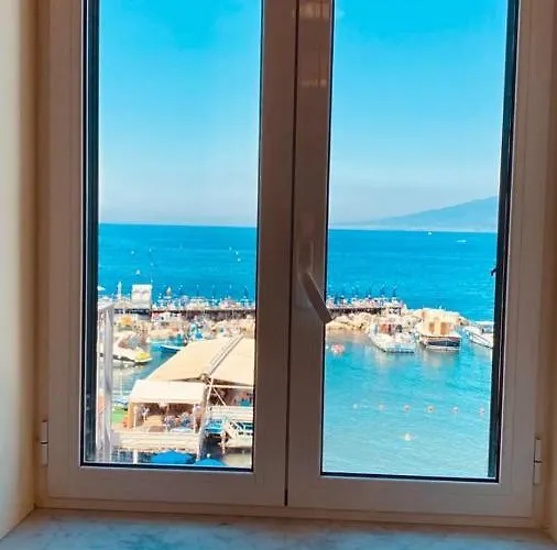 Annare, Casa Al Mare, Casa Al Mare Сорренто