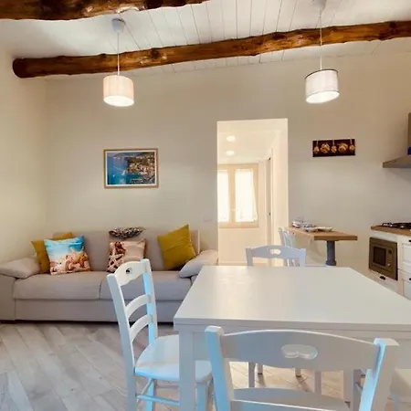 Annare, Casa Al Mare, Casa Al Mare